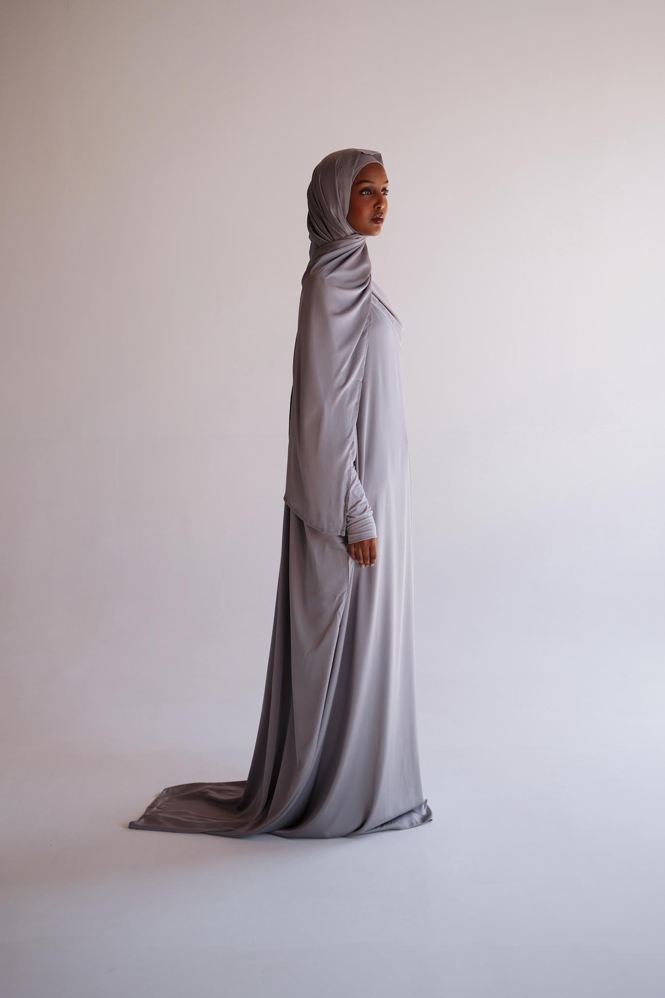 Asha - Prayer Gown