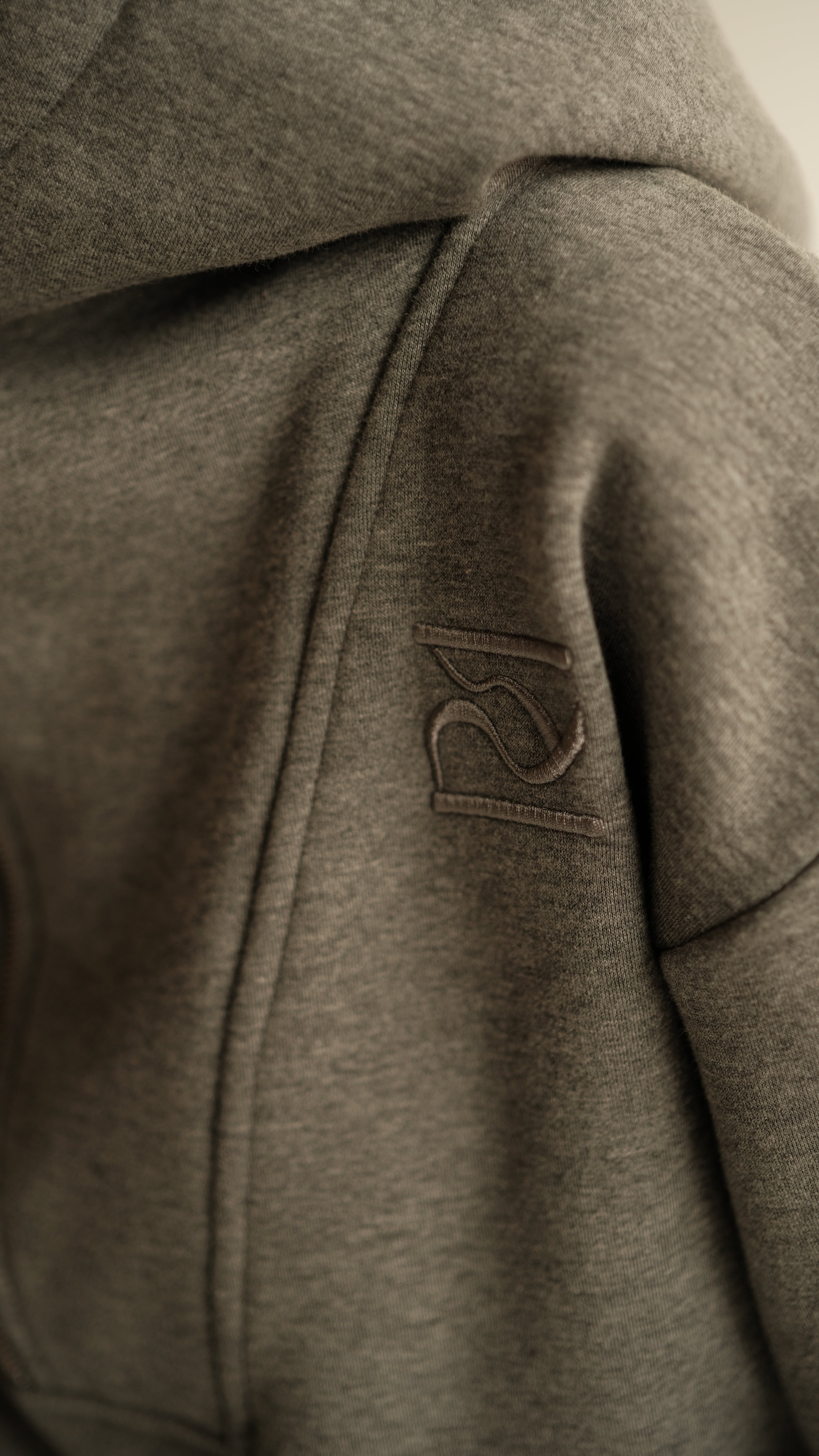 FOG SIGNATURE CLASSIC HOODIE
