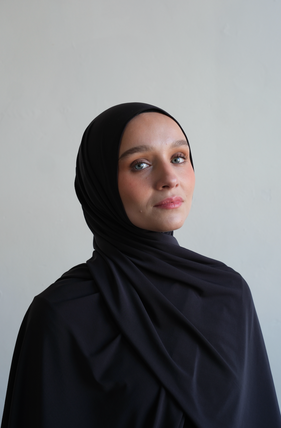 CARBON VELVET SMOOTH FLUID JERSEY HIJAB