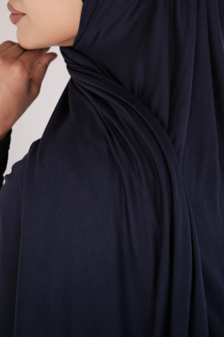 *NEW* Amara Navy Lite Premium Hijab